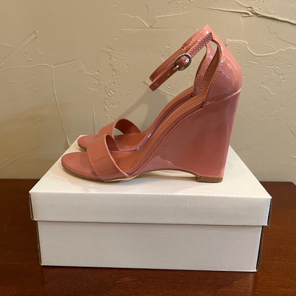 Women's Bamboo Pink Patent Wedge Sandals - Ankle Strap - Size 6.5 - Picture 3 of 6